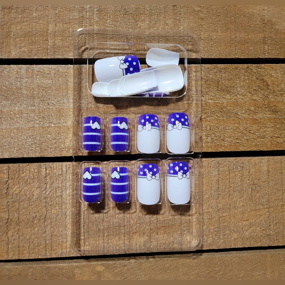 Boutique Press On Nails